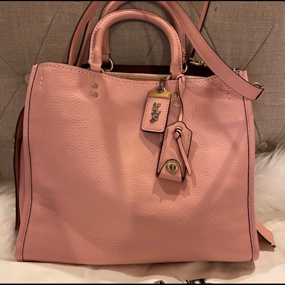 SOLD Coach Rogue 1941 - Picture 5 of 13